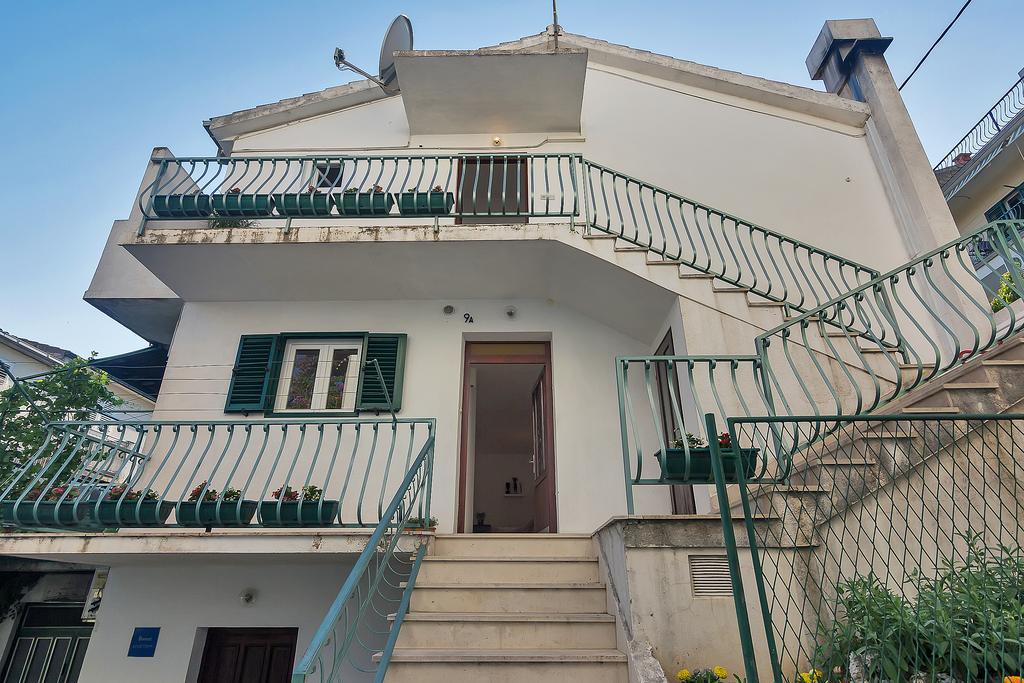 מאקרסקה Apartments Smiljka מראה חיצוני תמונה